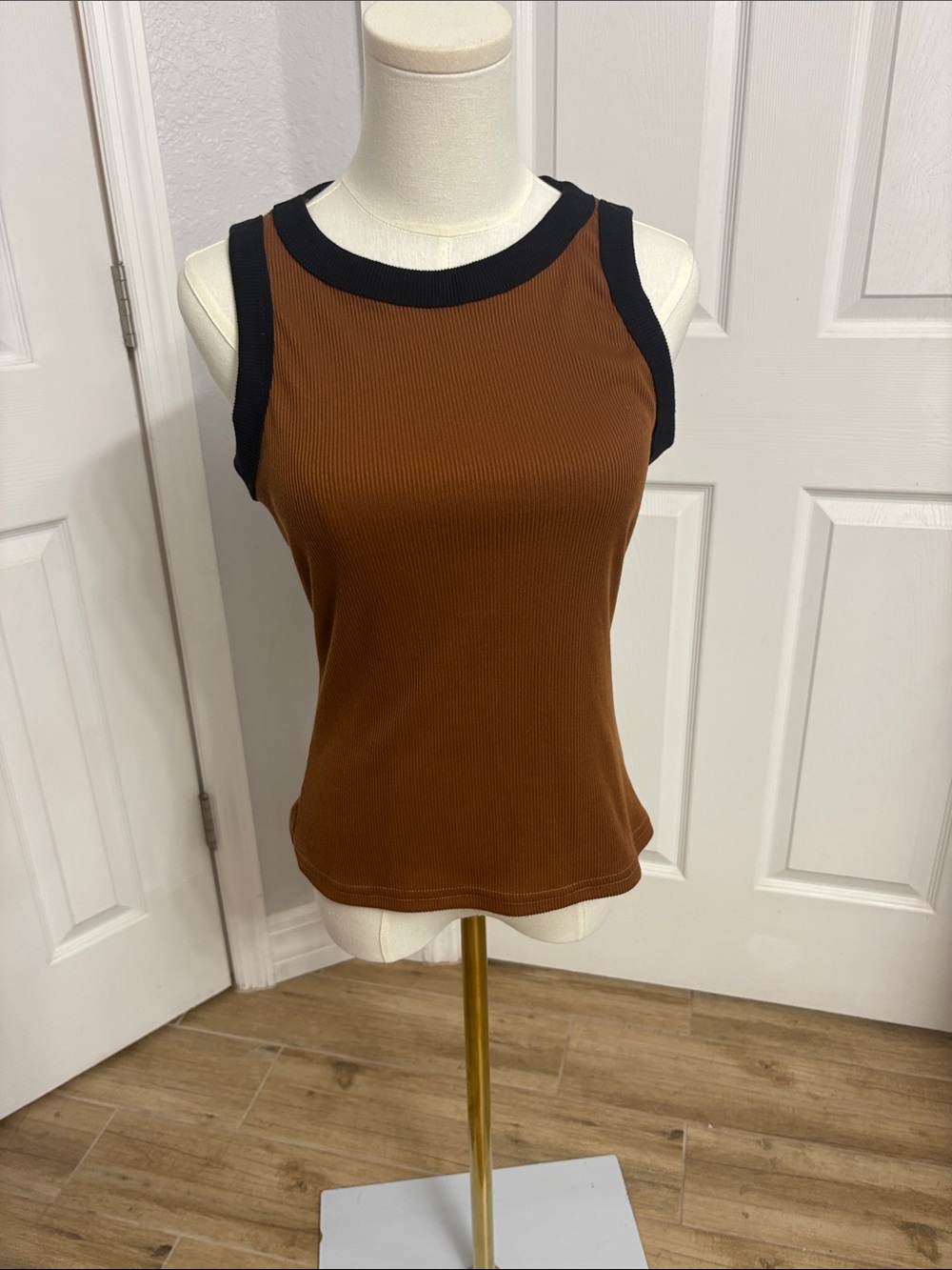 Women’s Brown Ribbed Tank with Black Trim